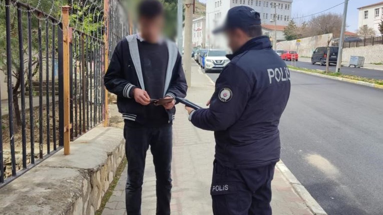 Mardin’de polis ekipleri tarafından okul çevreleri ve servis araçları denetlendi