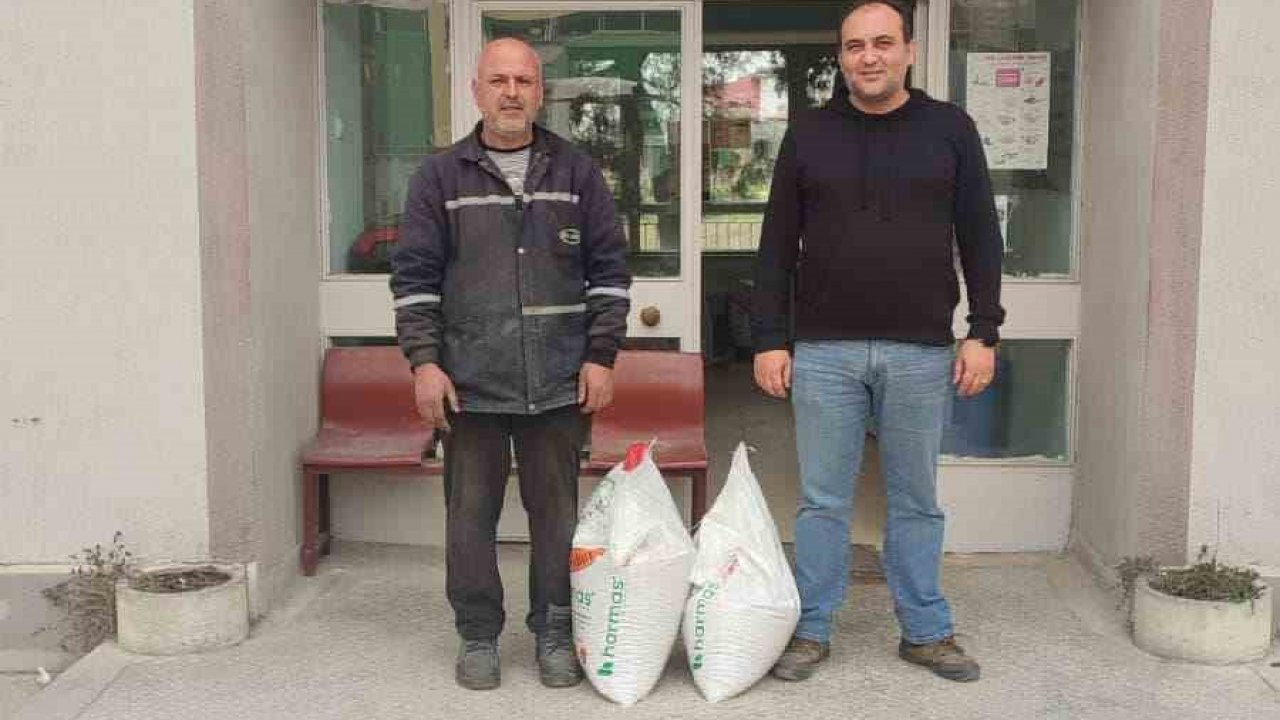 Çiftçilere yüzde 50 hibe destekli tohum dağıtımı yapıldı