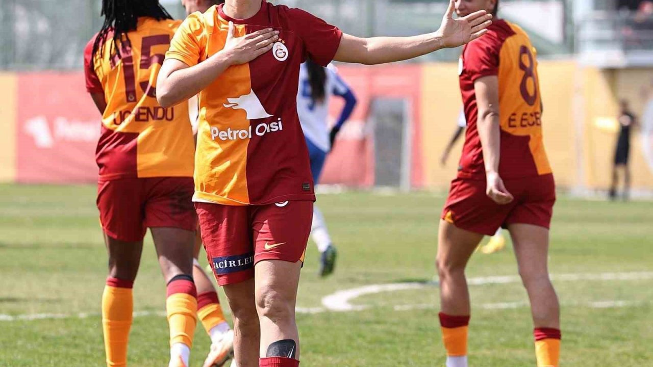 Galatasaray son nefeste güldü