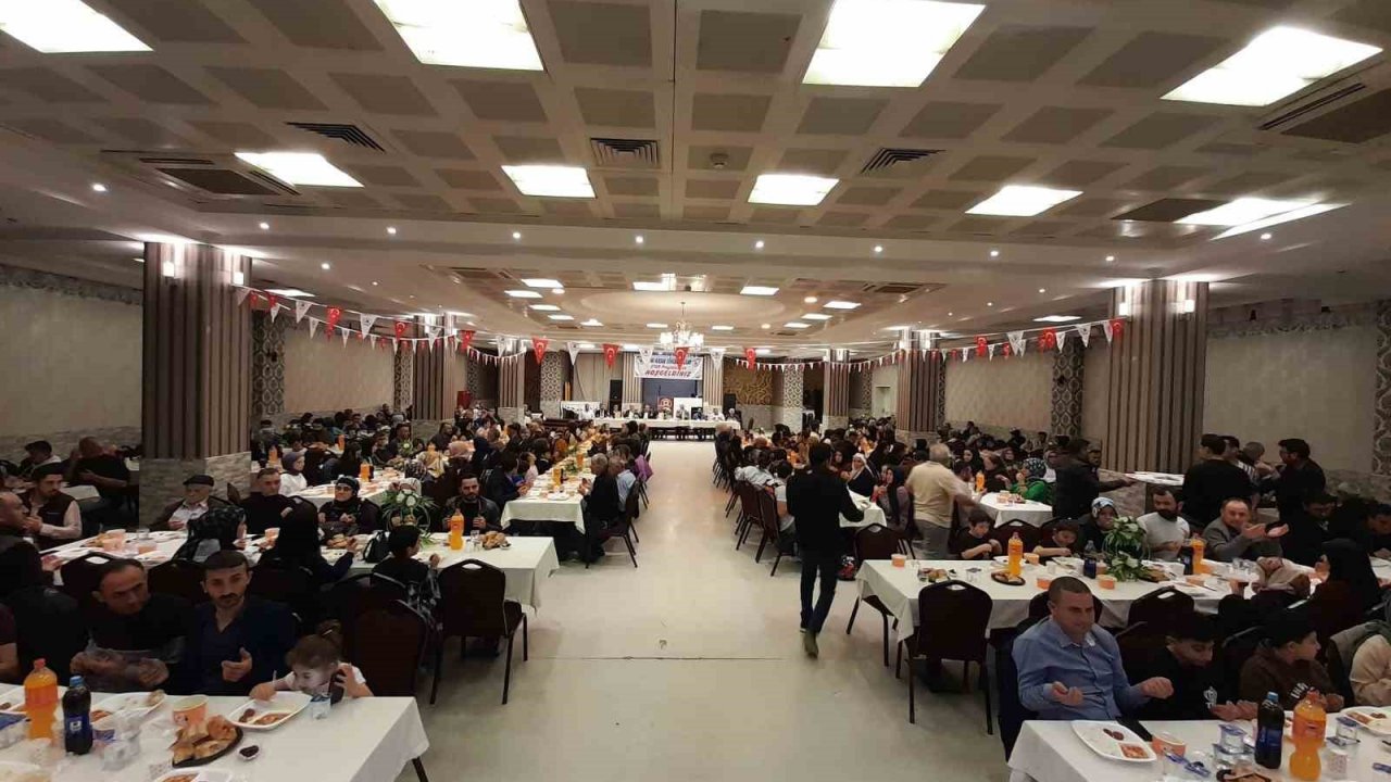 Gurbetteki hemşehriler bu iftar programında bir araya geldi