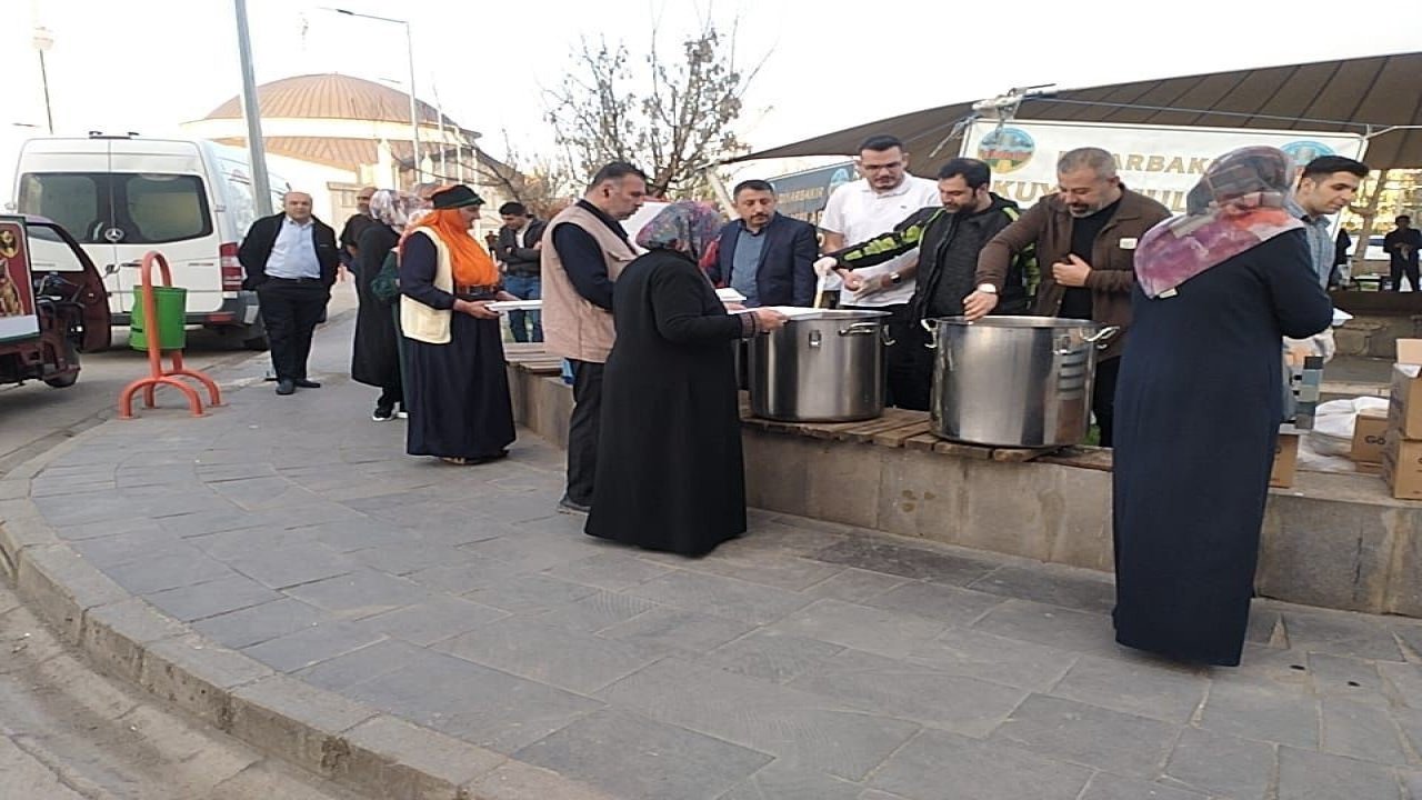 DİKO’dan hasta ve hasta yakınlarına 500 kişilik iftar yemeği