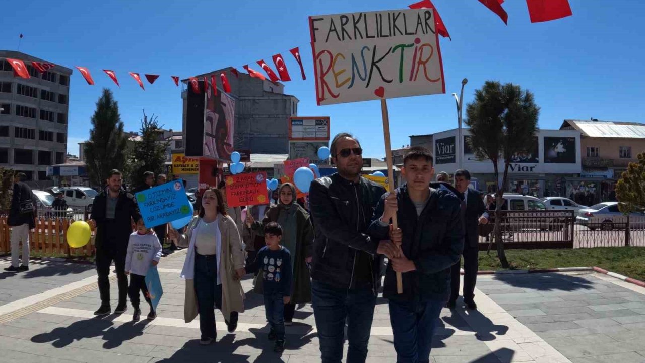 Erciş’te ’2 Nisan Otizm Farkındalık Günü’ etkinliği düzenlendi