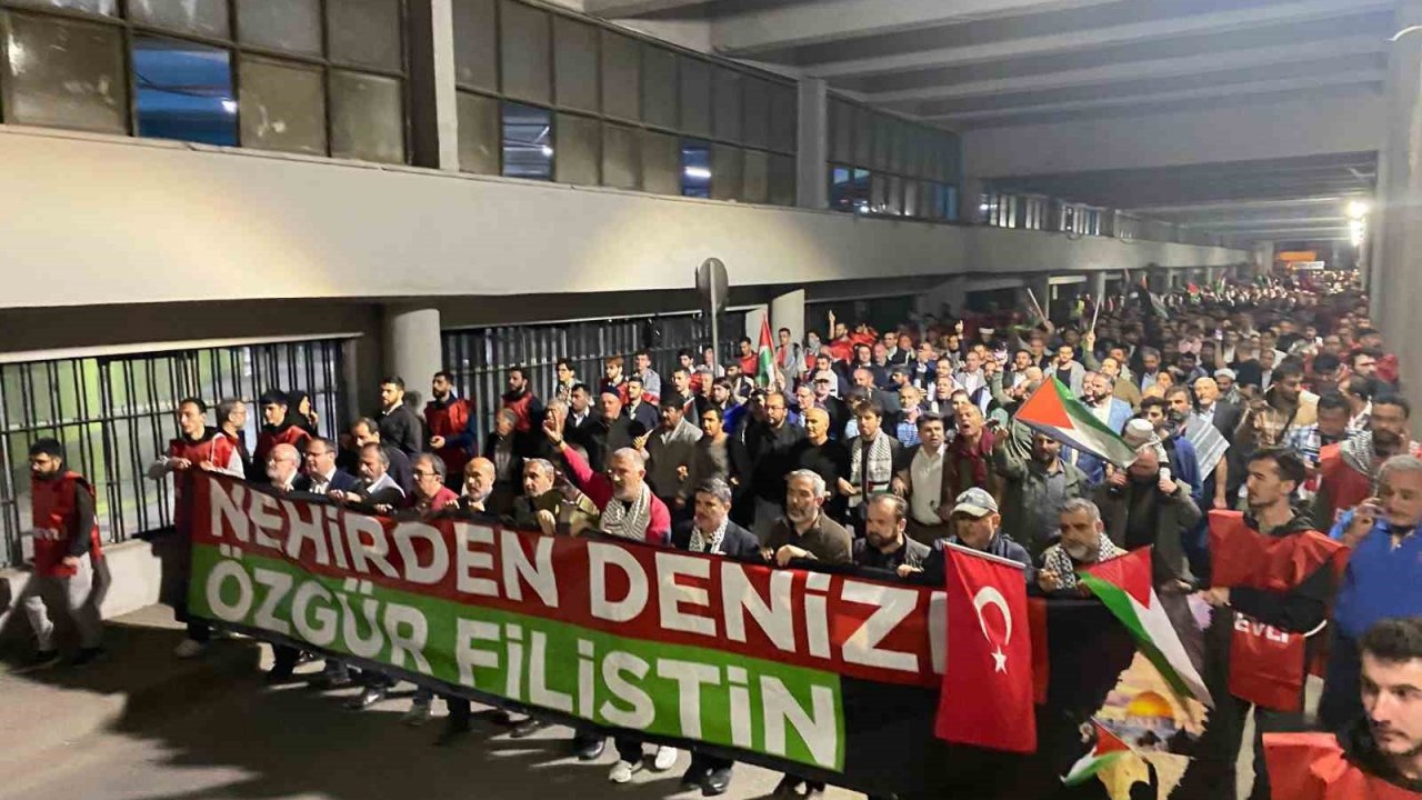 Başkentte binlerce vatandaş Filistin için yürüdü