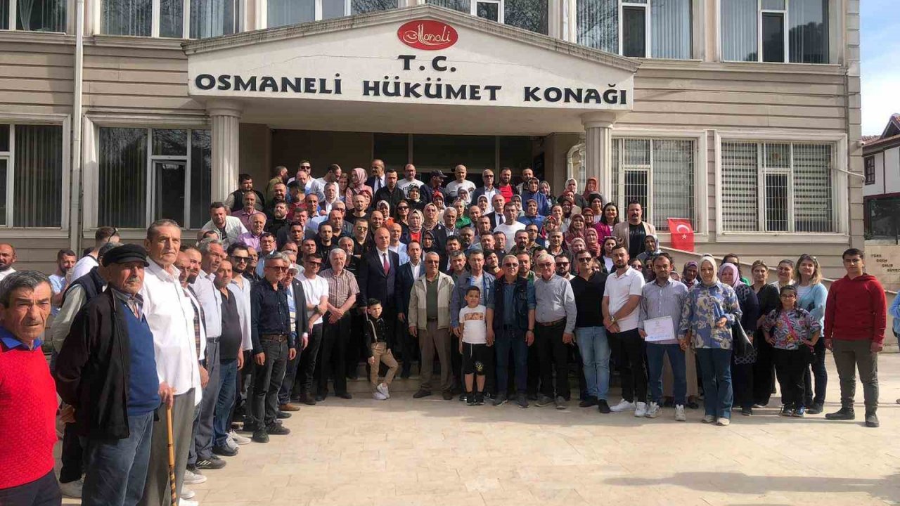 Osmaneli’nin yeni Belediye Başkanı Bekir Torun mazbatasını aldı