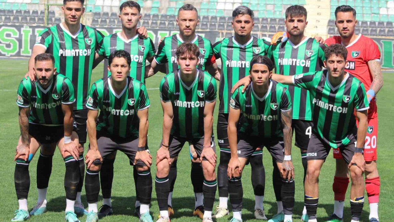 Denizlispor boş tribünler önünde 1 puanla yetindi