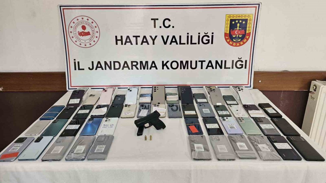 Jandarma ekiplerinden 13 şahsa gözaltı