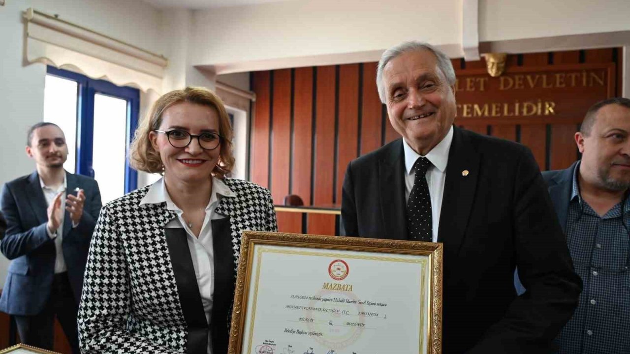 Bozüyük Belediye Başkanı Mehmet Talat Bakkalcıoğlu mazbatasını alarak görevine başladı