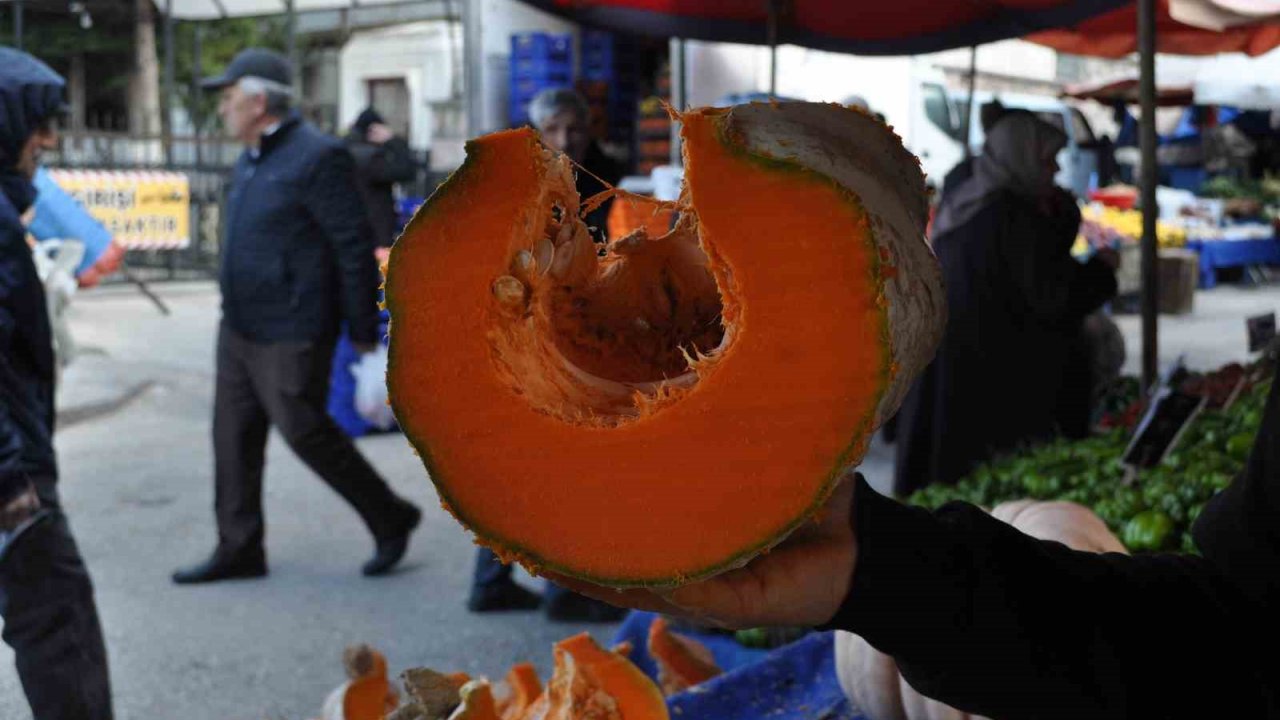 Ramazan ayının vazgeçilmez tatlısı bal kabağı sofralardan eksik edilmiyor