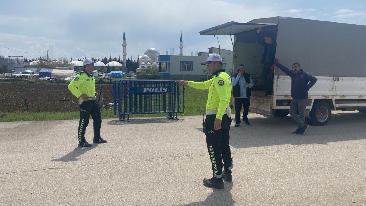 Bayramda mezarlığa gidiş ve geliş güzergahları belirlendi