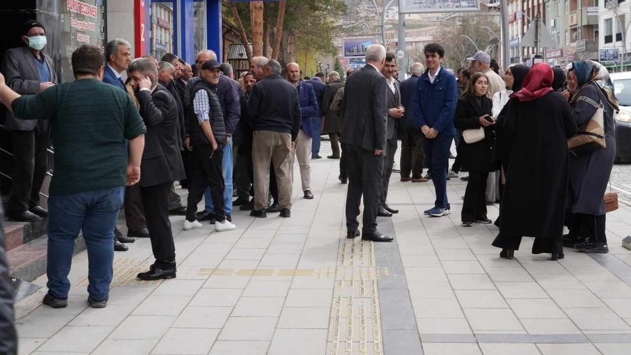 Bayburt’ta bayram alışveriş telaşı yoğunluğuna neden oldu