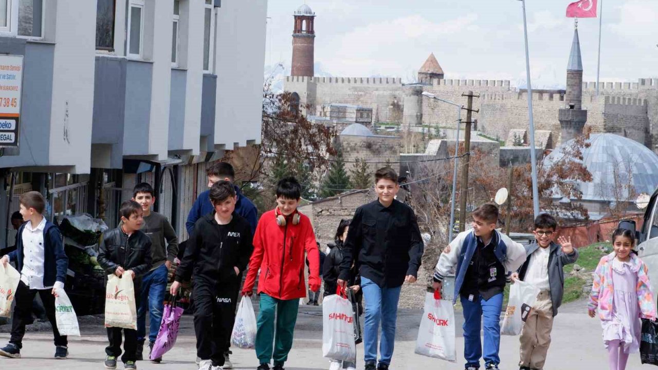 Erzurum’da çocukların vazgeçemediği bir gelenek: Arafalık