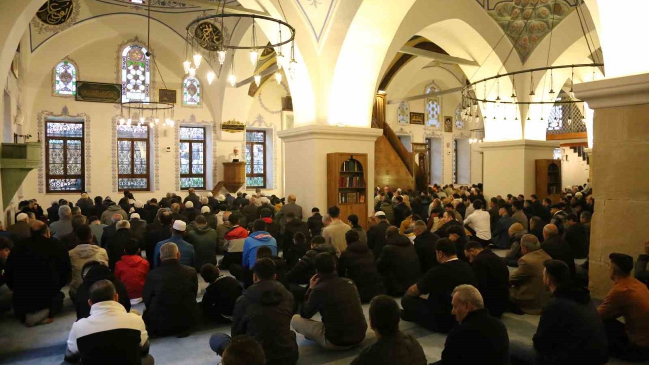 Kastamonu’da bayram namazı coşkusu