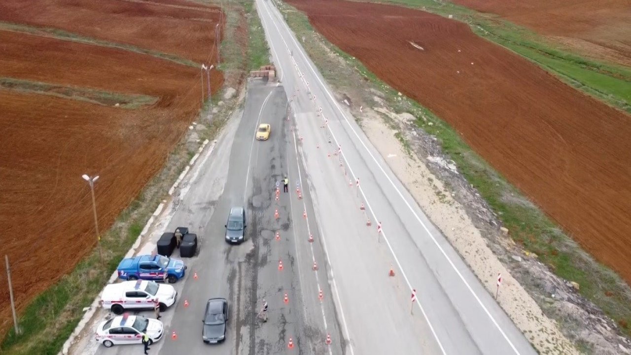 Erzincan’da trafik ekiplerinden dronlu denetim