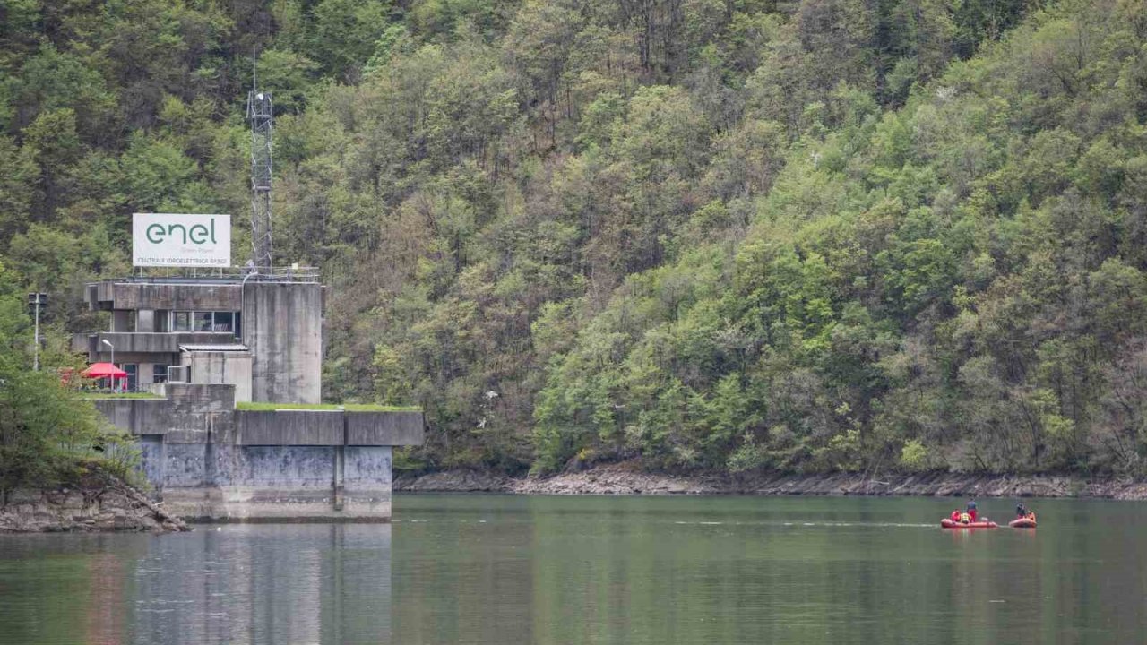 İtalya’da hidroelektrik santralindeki patlamada ölü sayısı 7’ye yükseldi