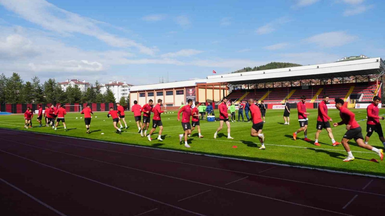 Fırat Gül: "Amed Sportif Faaliyetler’i yenerek çifte bayram yaşatmak istiyoruz"