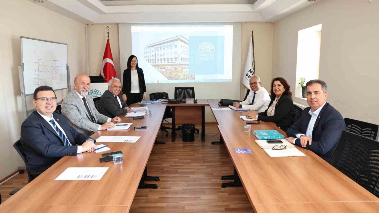 Başkan Özdemir’den yoğun mesai