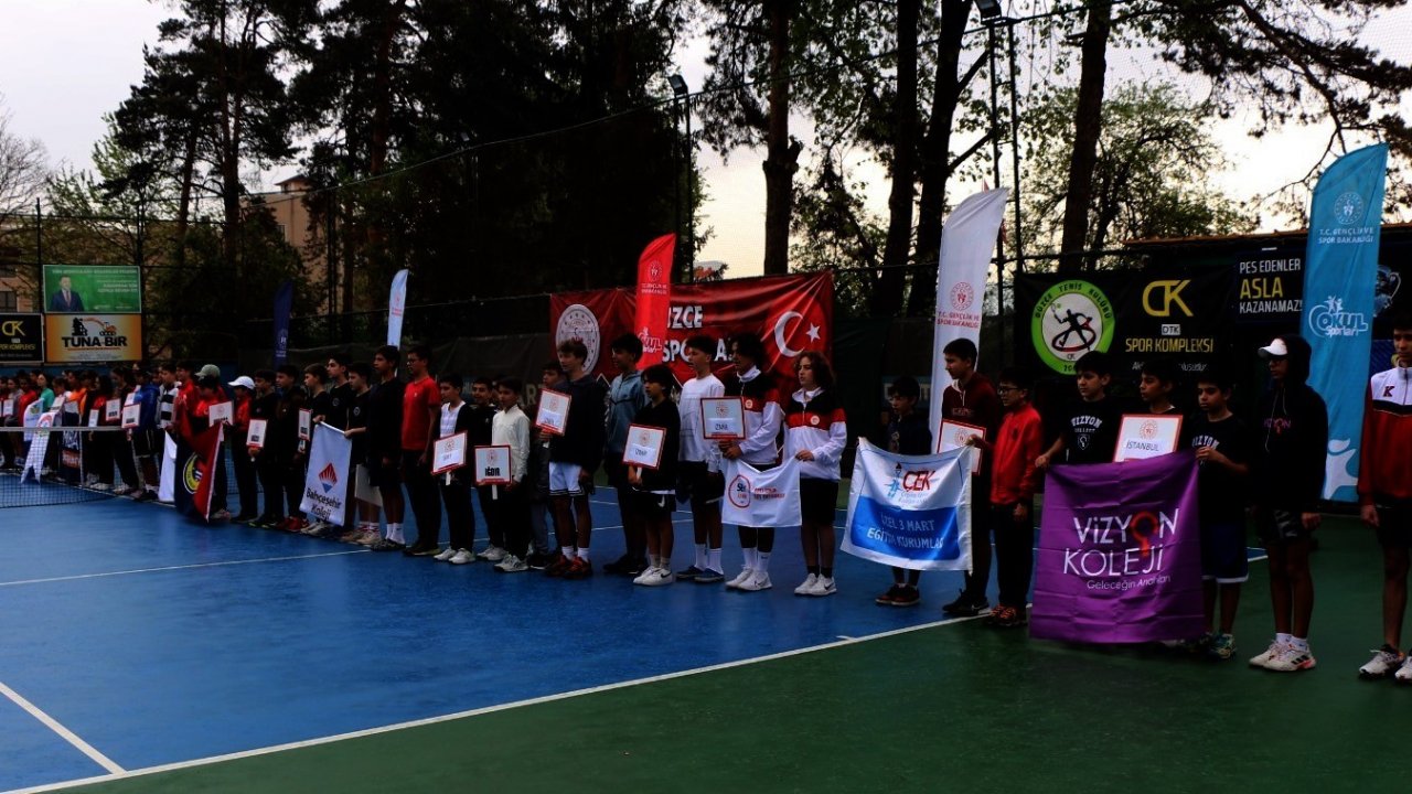 Tenis Türkiye finalleri Düzce’de başladı