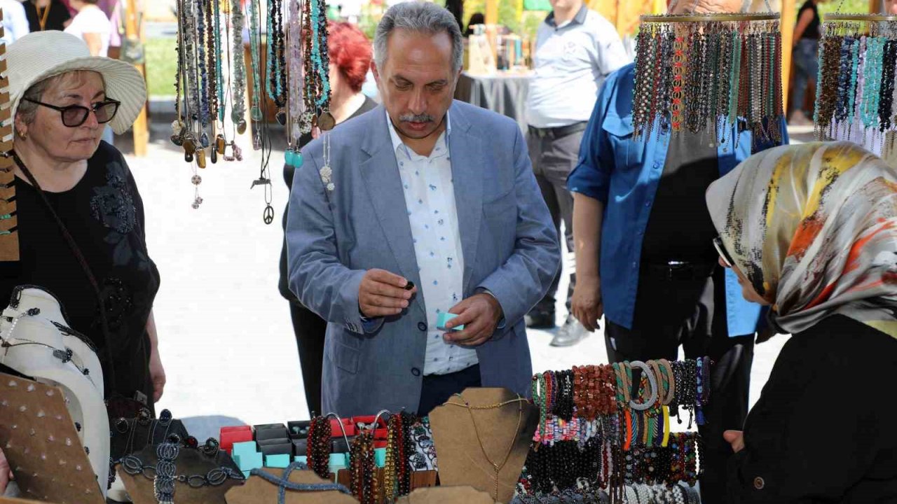Talas’ta bu pazar ‘Maharetli Eller’in günü