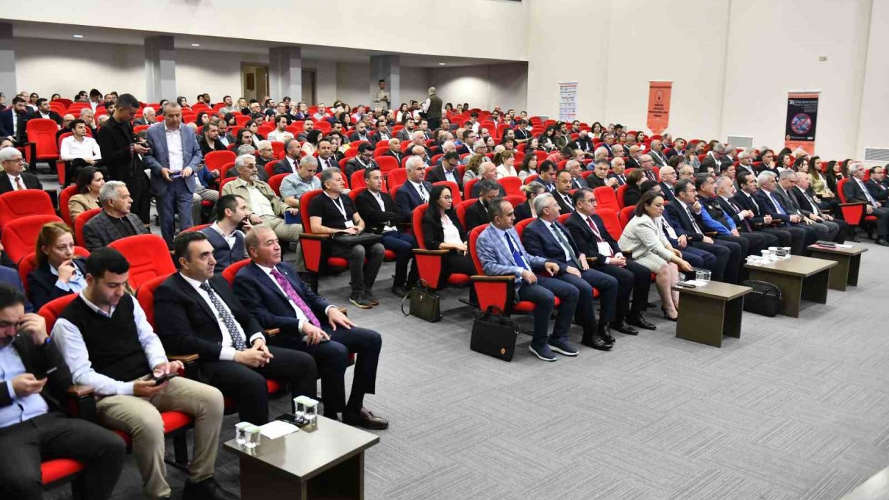Ankara Büyükşehir Belediyesi, Türkiye Jeoloji Kurultayı’nın altın sponsoru oldu