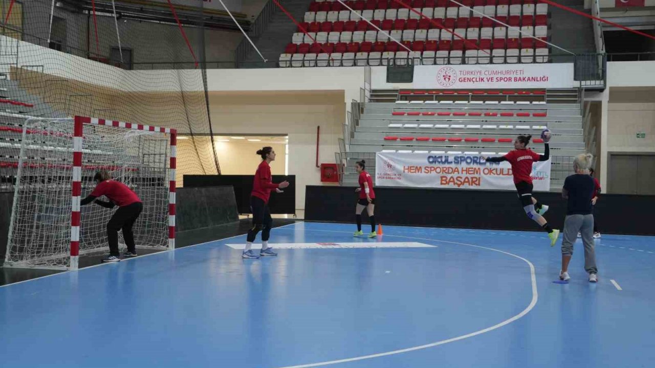 Kastamonu Belediyespor, Konyaaltı Belediyespor’u konuk edecek