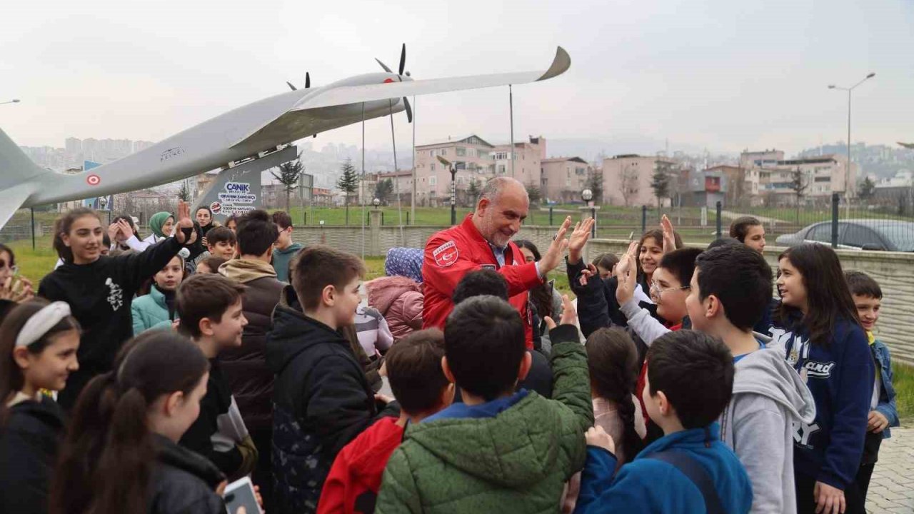 Başkan Sandıkçı: “Bilim ve teknolojiye yön verecek nesiller yetiştiriyoruz”