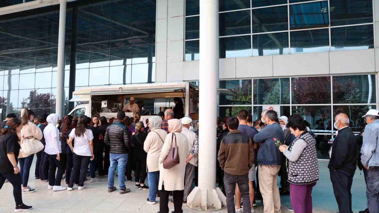 Muğla EAH’tan vefat eden sağlıkçılar için lokma hayrı