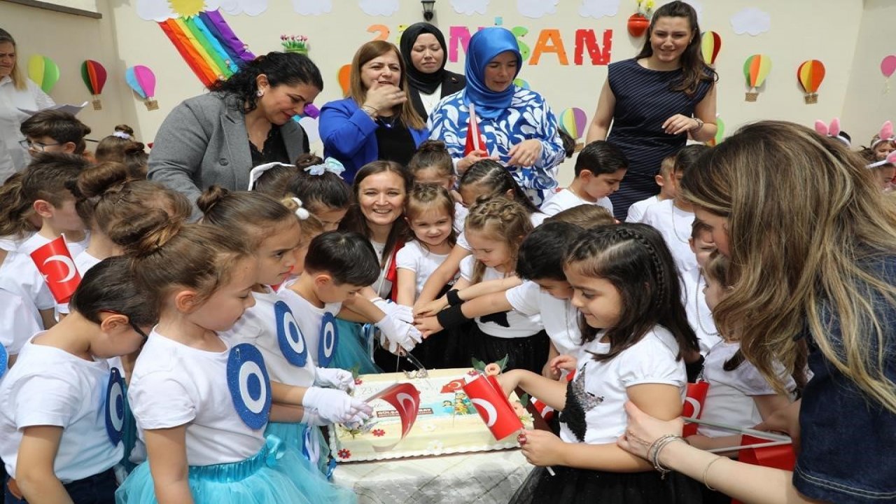 Şehzadeler’in minikleri 23 Nisan coşkusunu Başkan Durbay’la yaşadı