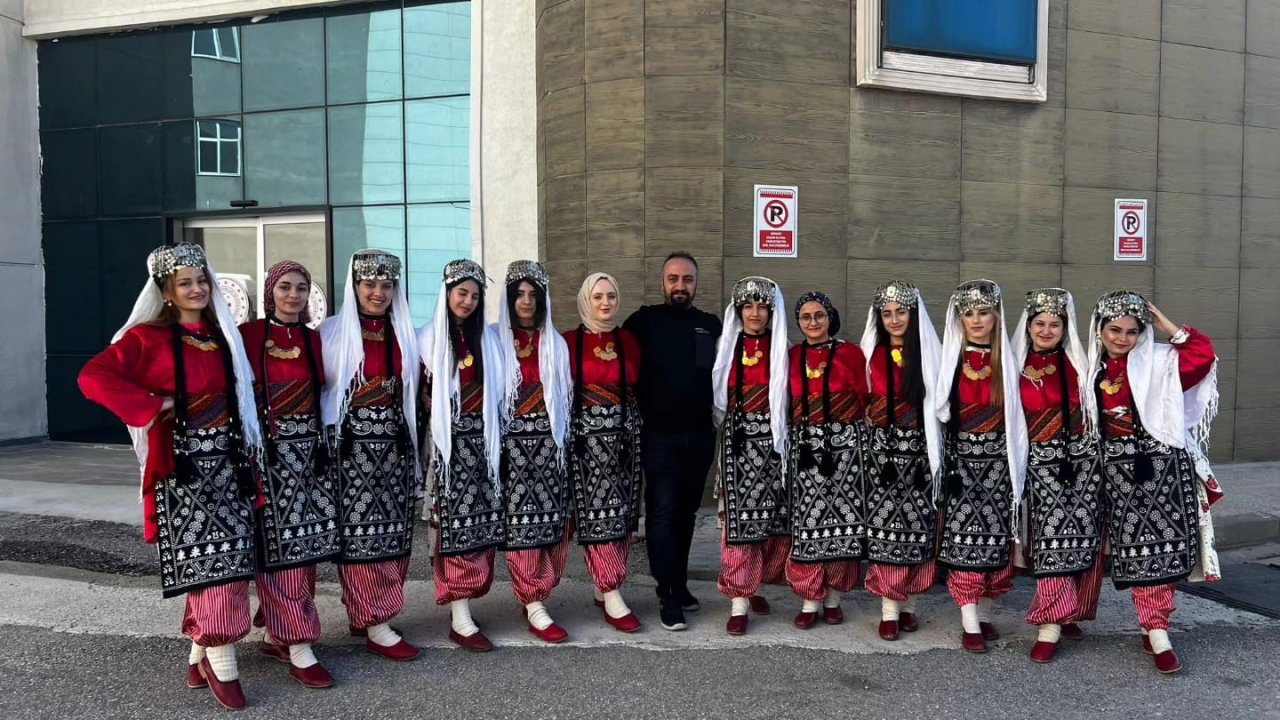 Adıyaman’ın halk oyunları ekibi Türkiye finaline katılacak