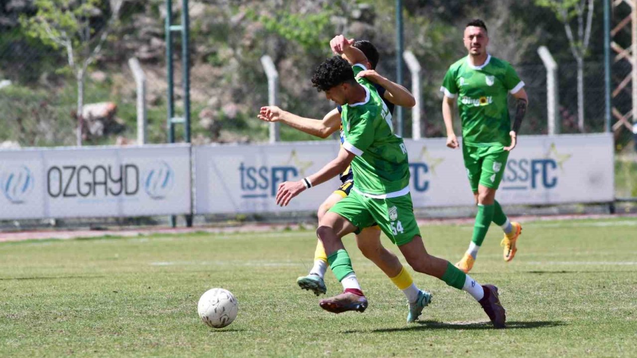 Bölgesel Amatör Lig: Hacılar Erciyesspor: 2 - 12 Bingölspor: 4