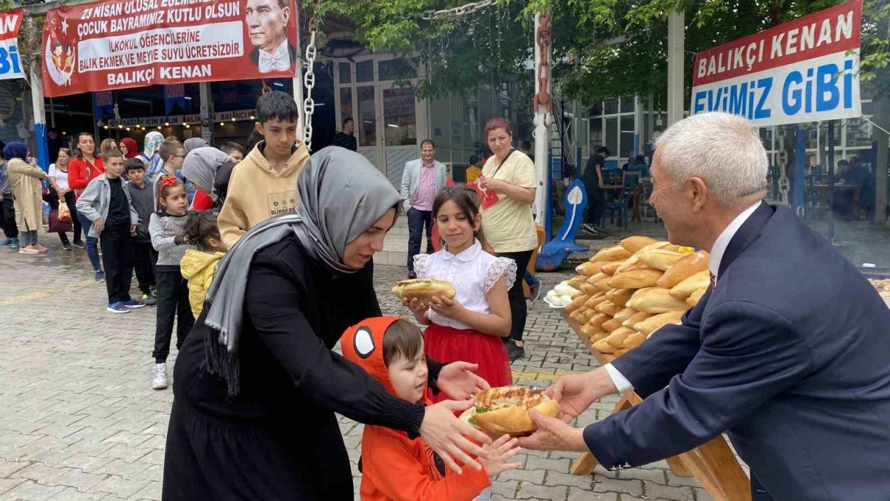23 Nisan’da çocuklara 10 bin adet ücretsiz balık ekmek ikramı