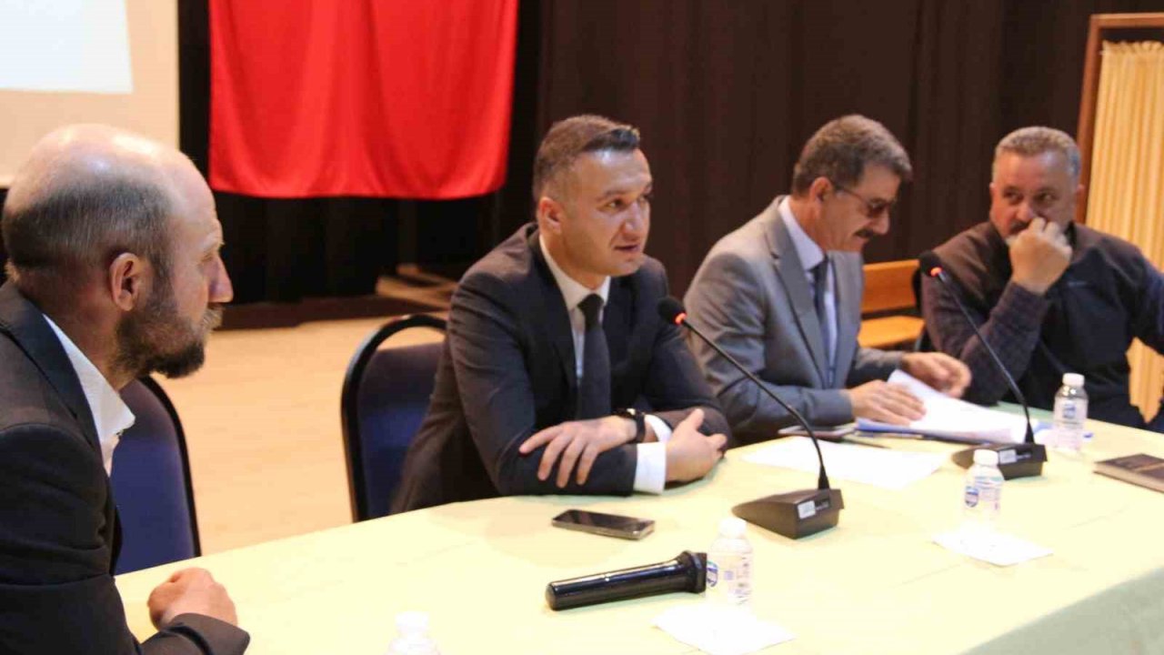 Varto’da Köylere Hizmet Götürme Birliği Toplantısı yapıldı