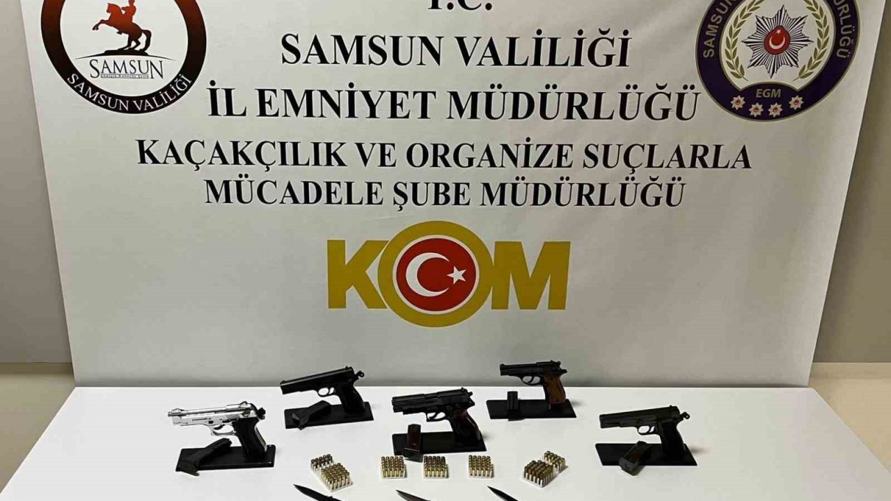 Samsun’da 2 kişi 5 adet tabancayla yakalandı