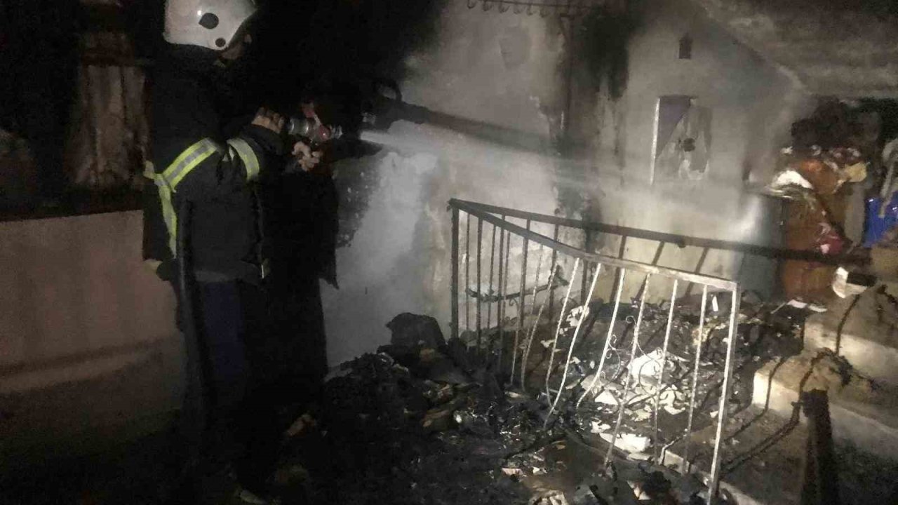 Hassa’da çıkan ev yangını söndürüldü