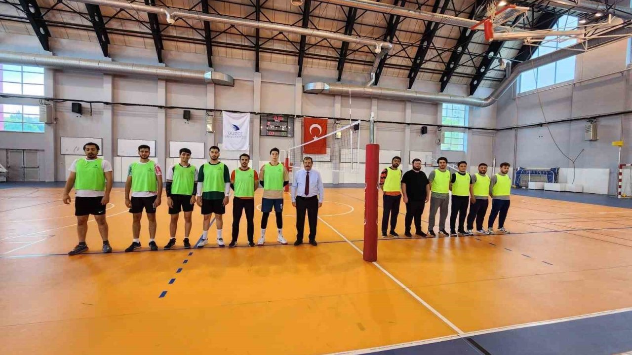 Voleybol heyecanı başladı