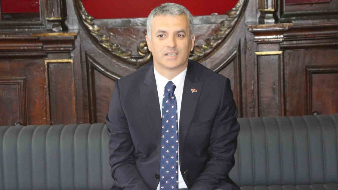 Trabzon’un Yomra ilçesinin İYİ Partili Belediye Başkanı Bıyık partisinden istifa etti