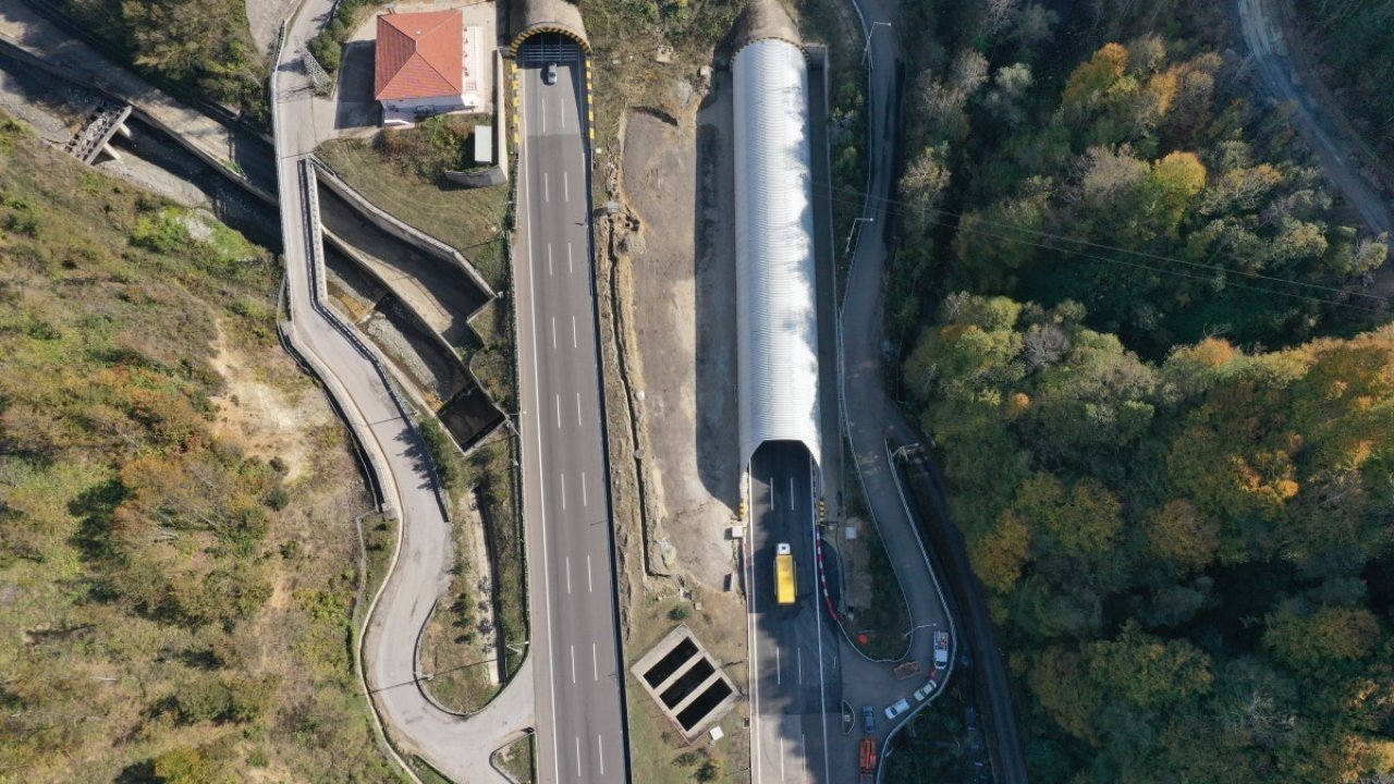 Bolu Dağı Tüneli 300 ton çelik kullanılarak 67 metre uzatılacak