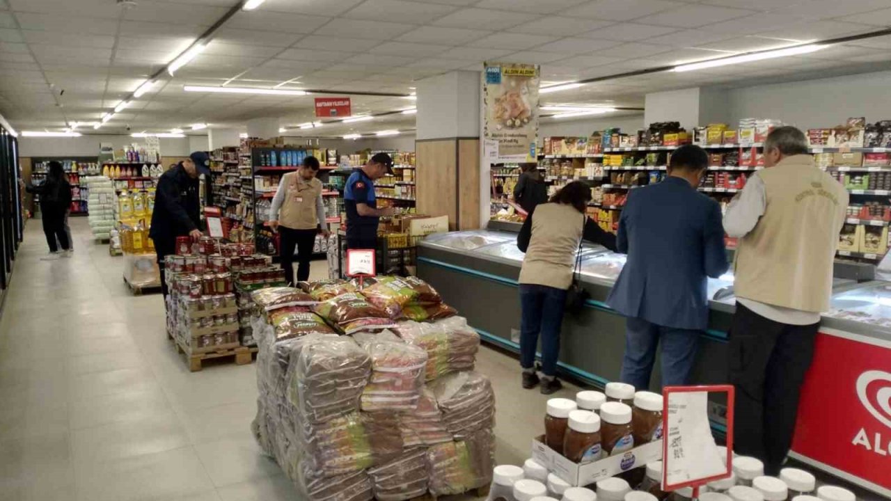 Bolvadin’de marketlere yönelik denetim