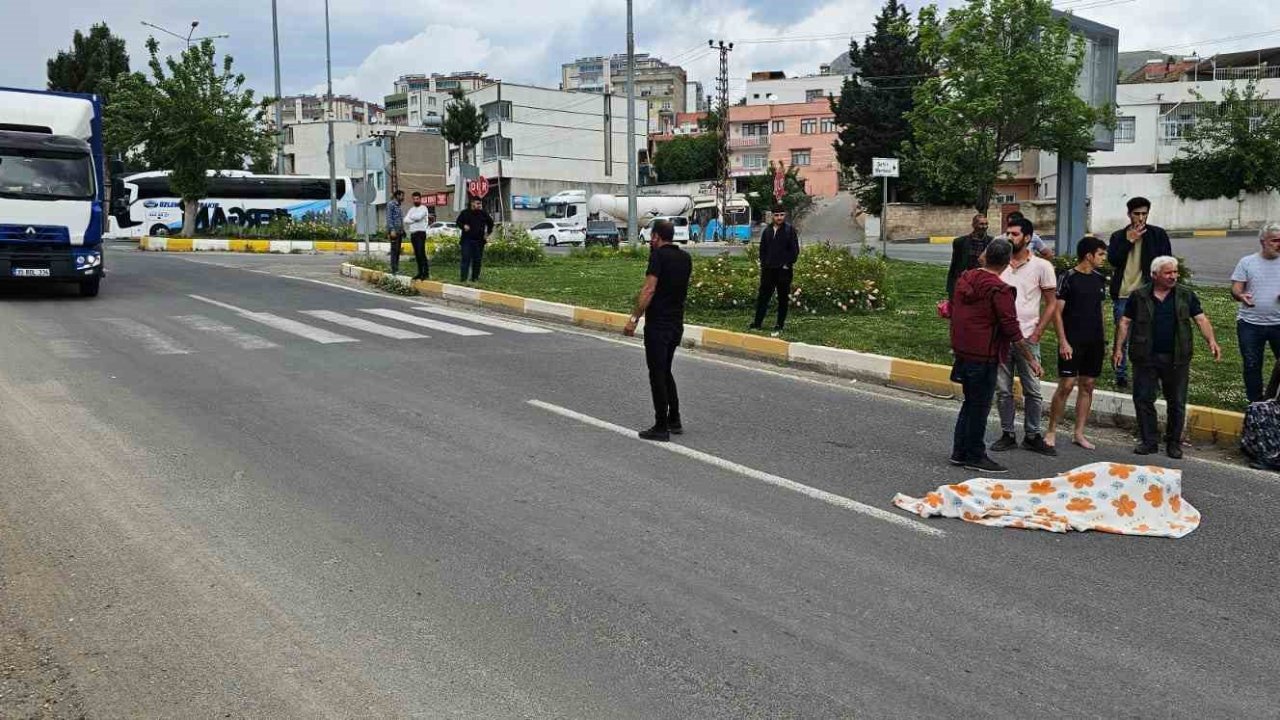 Ergani’de cezaevi otobüsünün çarptığı yaşlı adam hayatını kaybetti
