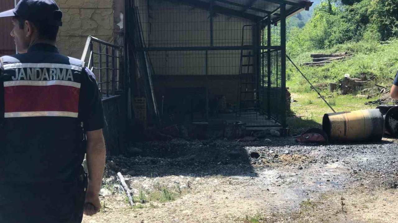 Orman İşletme Müdürlüğü’ne ait depodaki boya varili patladı: 2’si ağır 3 yaralı