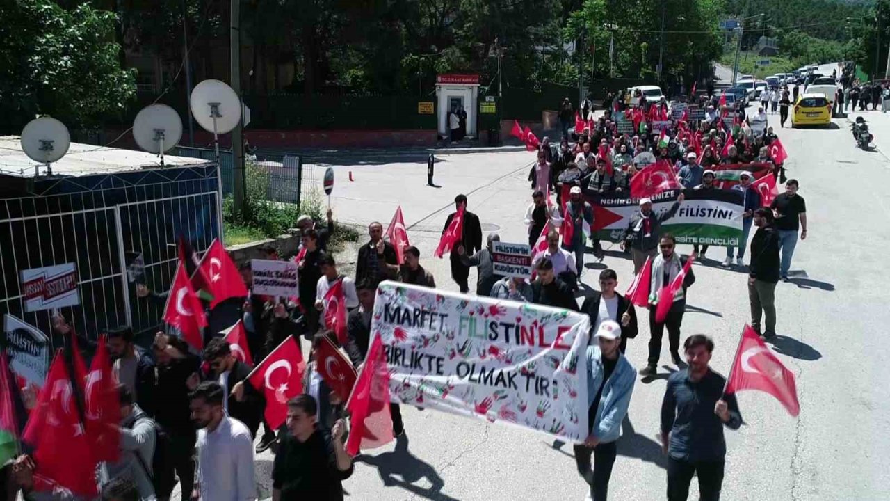 Amasya’da üniversiteliler İsrail’in Gazze’ye yönelik saldırılarını protesto etti