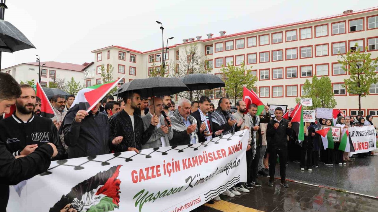 Bitlis Eren Üniversitesi öğrencilerinden Filistin’e destek eylemi
