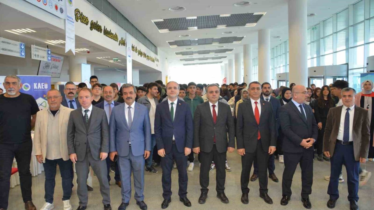 AÜB üyesi 15 üniversite Kırşehir’de tanıtıldı