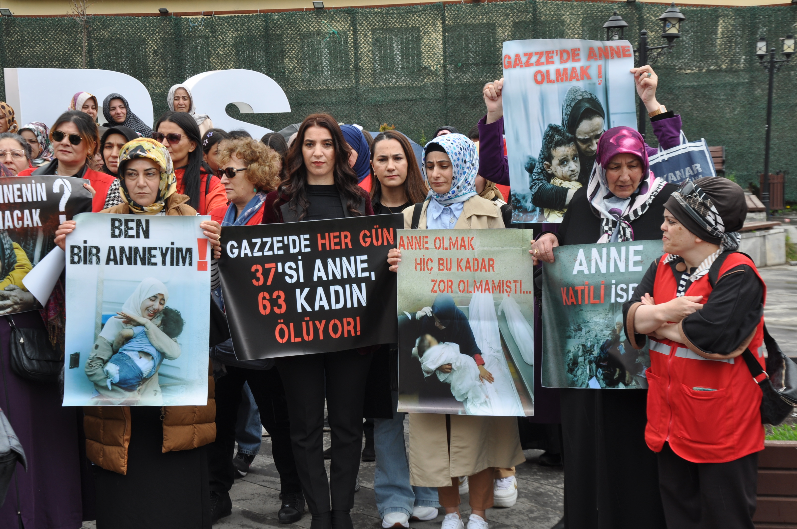 Kars’ta kadınlar Filistinli anneler için toplandı