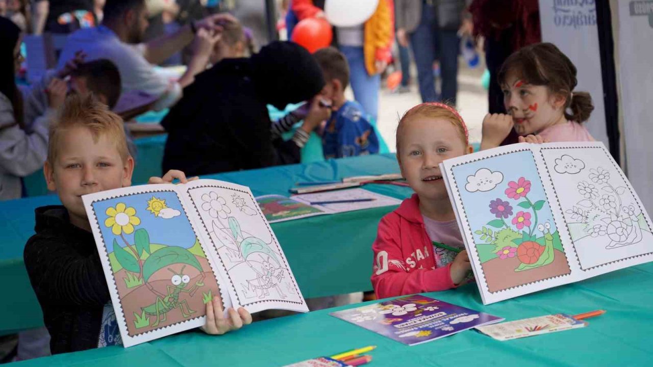 Selçuklu Belediyesi, Saraybosna ve Zenica’da çocukların yüzünü güldürdü
