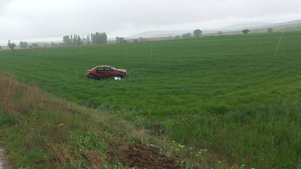 Sivas’ta trafik kazası, 1’i çocuk 2 ölü, 5 yaralı