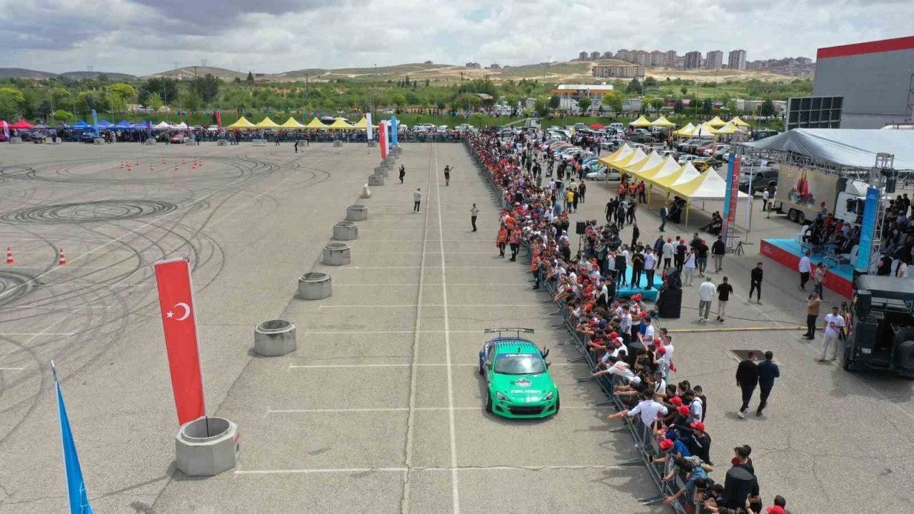 Gaziantep Auto-Drift Fest muhteşem gösterilere sahne oldu