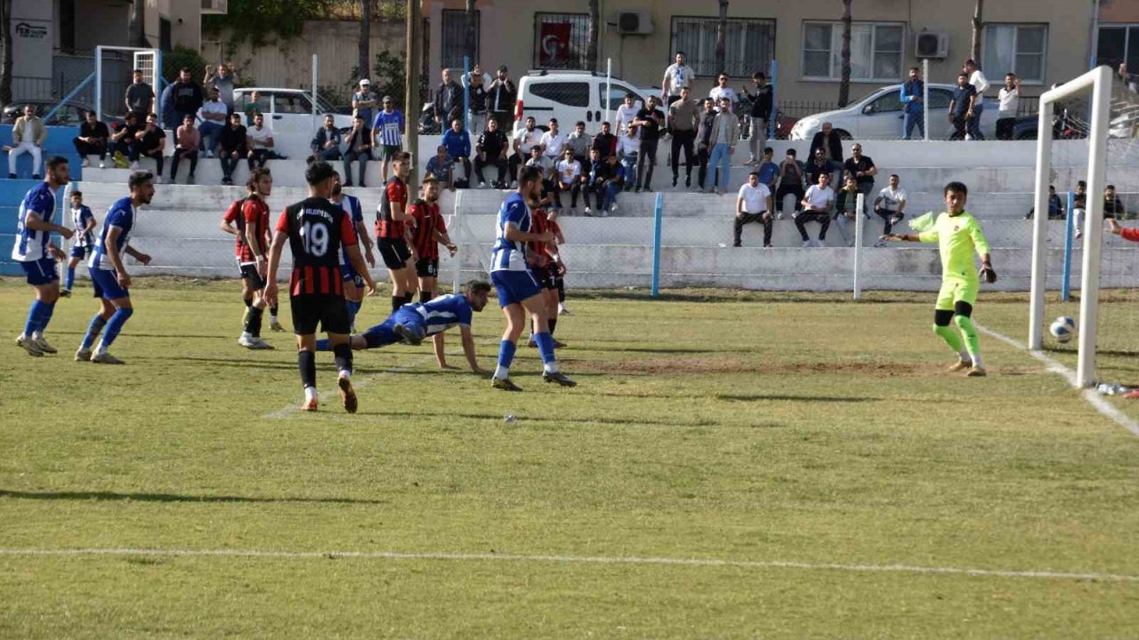 Aliağa Belediyesi Helvacıspor, Çiğli Belediyespor’u 2-0 yendi