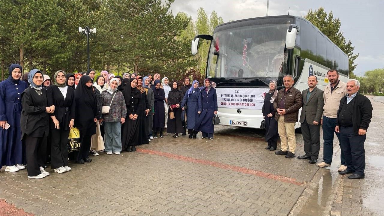 Erzincan’da okuyan üniversite öğrencilerine Bayburt tanıtıldı