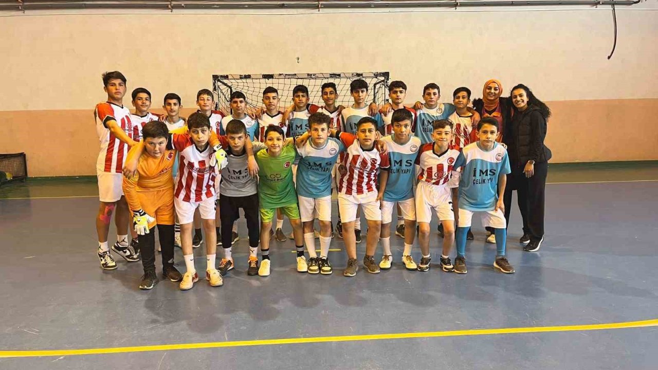 İhsaniye’de küme yıldız erkekler futsal müsabakaları tamamlandı