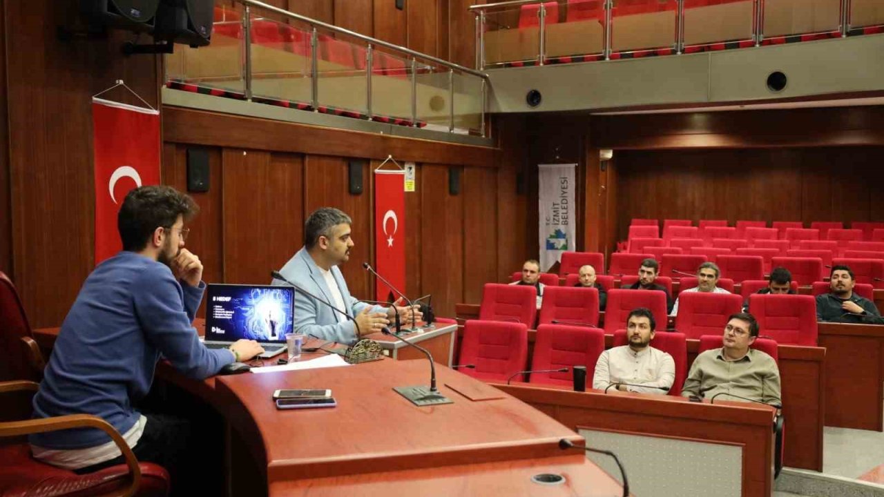 İzmit Belediyesi Dijital Akademi eğitimlere başladı